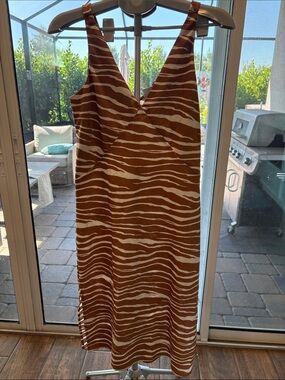 a new day Tan and White Zebra-Stripe V-Neck Maxi Dress sz small
